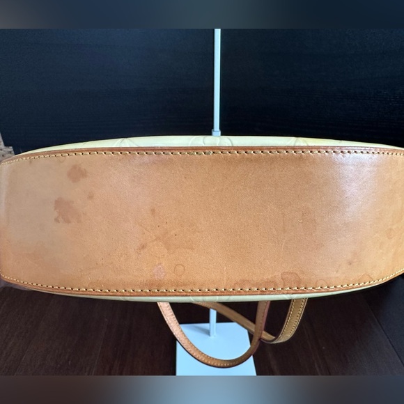 Authentic Vernis LV Bag - Picture 5 of 17